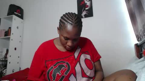 Snapshot of cozy_dion chatting on October 4, 10:57 am Erykah online show from October 4, 10:57 am