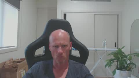 Snapshot of cptduckpants chatting on February 13, 3:29 am cptduckpants online show from February 13, 3:29 am