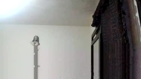 Snapshot of cqxudrropcsi chatting on October 26, 12:27 am cqxudrropcsi online show from October 26, 12:27 am