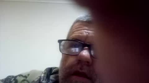 Snapshot of crackerboss chatting on October 2, 10:00 am crackerboss online show from October 2, 10:00 am