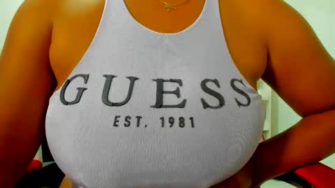 Snapshot of crapicorniohot3o chatting on March 10, 3:28 pm crapicorniohot3o online show from March 10, 3:28 pm