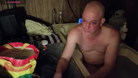 Snapshot of crash__gothic chatting on March 19, 8:40 am CrashGothic online show from March 19, 8:40 am