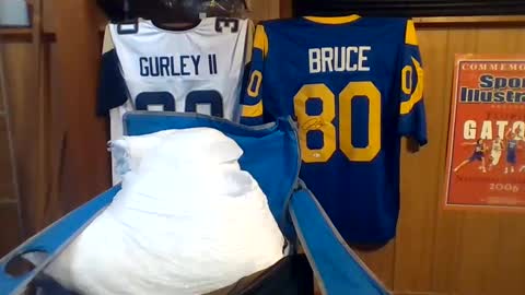 craveitoften online show from December 14, 2:56 am