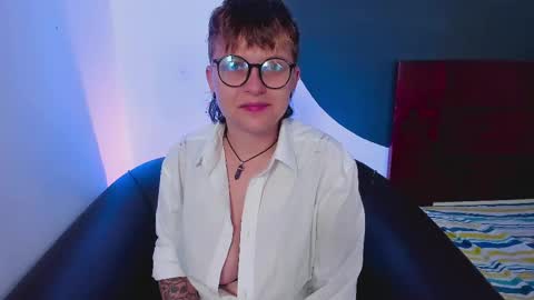 Snapshot of crazy_cakes_ chatting on March 8, 2:30 pm Lexie Rose online show from March 8, 2:30 pm
