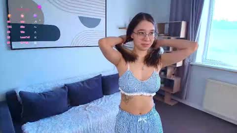 Emma online show from March 17, 7:01 am