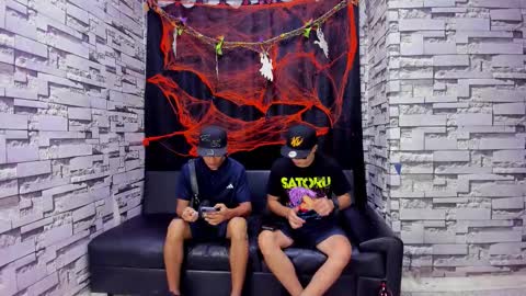 Snapshot of crazy_sex_cult chatting on October 22, 1:11 pm Crazy Sex Cult- Girl Thayler Age 18- Boy Louis Age 20 online show from October 22, 1:11 pm