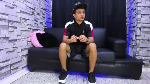 Snapshot of crazy_sex_cult chatting on February 3, 1:05 pm Crazy Sex Cult- Girl Thayler Age 18- Boy Louis Age 20 online show from February 3, 1:05 pm