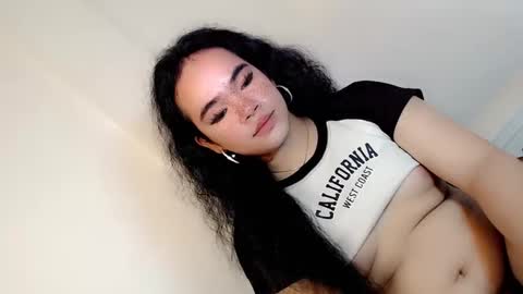 Hot Ayisha online show from January 1, 4:07 pm