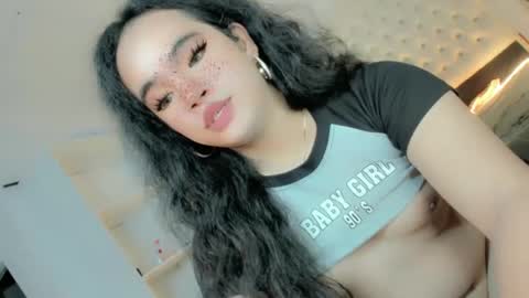 Snapshot of crazy_vixen chatting on January 9, 12:41 pm Hot Ayisha online show from January 9, 12:41 pm