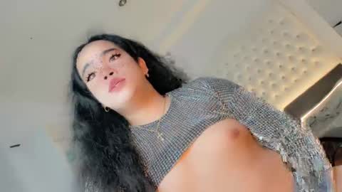 Snapshot of crazy_vixen chatting on January 16, 1:14 pm Hot Ayisha online show from January 16, 1:14 pm