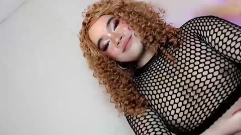 Snapshot of crazy_vixen chatting on February 20, 5:07 pm Hot Ayisha online show from February 20, 5:07 pm