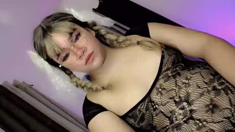 Snapshot of crazy_vixen chatting on March 7, 6:49 pm Hot Ayisha online show from March 7, 6:49 pm