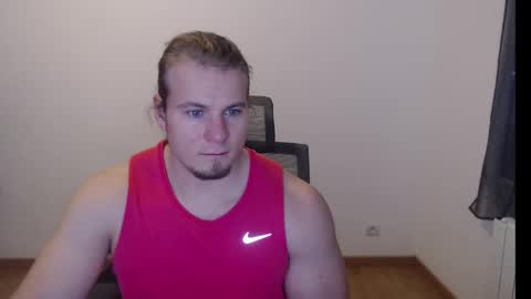 crazyangel8 online show from December 13, 11:39 pm