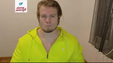 crazyangel8 online show from January 18, 9:51 pm