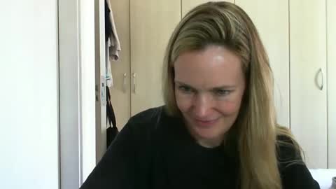 Anny online show from December 16, 3:22 pm