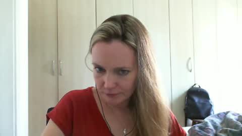 Anny online show from December 18, 10:51 am