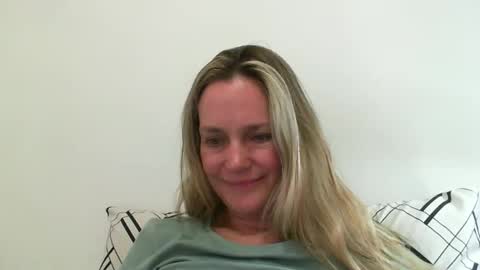 Anny online show from January 3, 8:54 pm