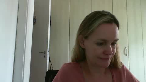 Anny online show from January 4, 1:31 pm
