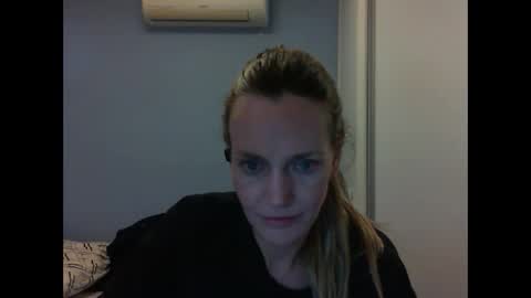 Snapshot of crazyanny chatting on September 25, 10:57 pm Anny online show from September 25, 10:57 pm