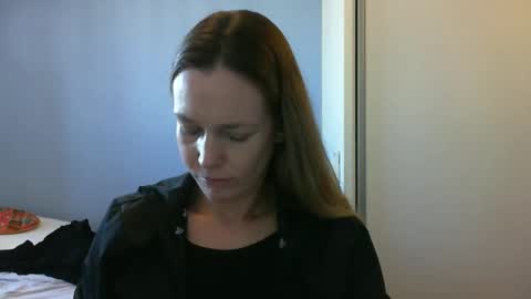 Snapshot of crazyanny chatting on September 30, 11:48 am Anny online show from September 30, 11:48 am