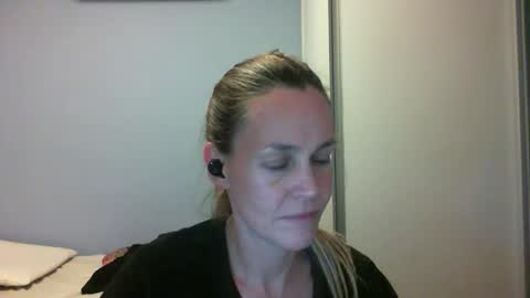 Snapshot of crazyanny chatting on October 20, 12:55 am Anny online show from October 20, 12:55 am