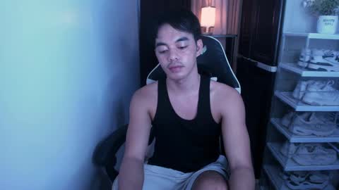 Snapshot of crazyasiancum chatting on December 5, 10:33 am Zion online show from December 5, 10:33 am