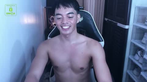 Snapshot of crazyasiancum chatting on February 16, 5:48 pm Zion online show from February 16, 5:48 pm