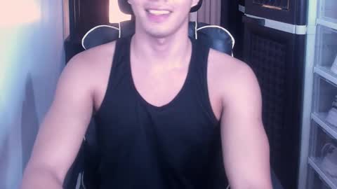 Snapshot of crazyasiancum chatting on November 19, 3:06 am Zion online show from November 19, 3:06 am