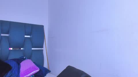 crazybaby_squirt online show from May 19, 3:02 am