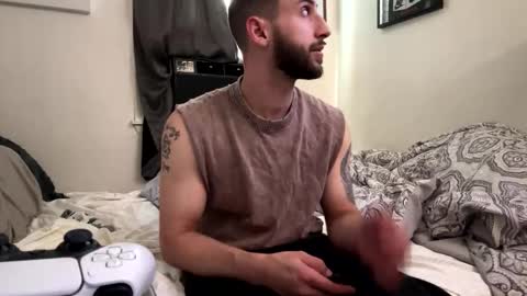 crazydill28 online show from May 3, 9:21 pm