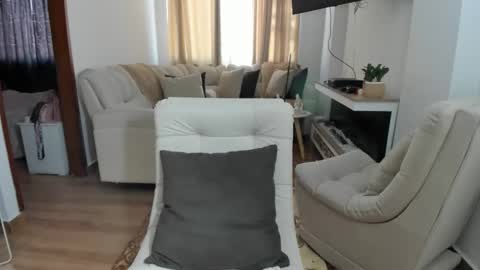 LAURA online show from February 11, 12:32 pm