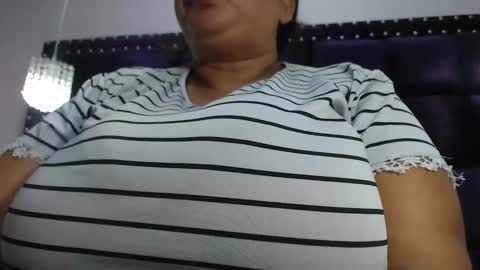 diosalinda online show from October 29, 7:15 pm