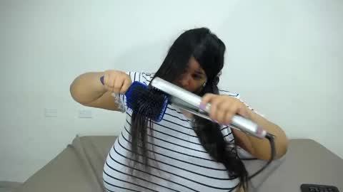 diosalinda online show from April 28, 2:21 am