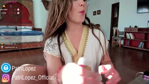 Snapshot of crazypaty chatting on December 9, 4:05 pm Patricia Lpez online show from December 9, 4:05 pm