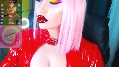 Roxy online show from October 14, 3:57 pm