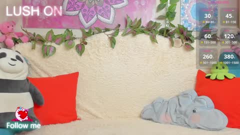 Snapshot of crazyteeen chatting on December 7, 3:04 am Anny online show from December 7, 3:04 am