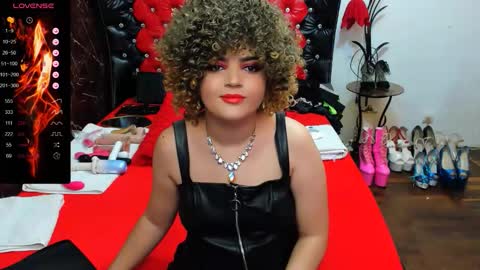 Snapshot of crazzy_pussy chatting on September 30, 9:14 am Ana online show from September 30, 9:14 am