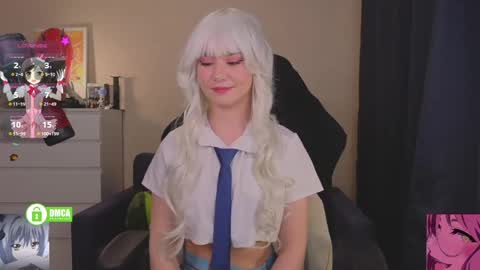 Snapshot of creammeow chatting on April 10, 5:12 am Alina online show from April 10, 5:12 am