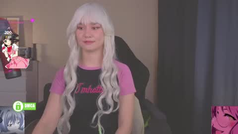 Snapshot of creammeow chatting on May 14, 2:40 am Alina online show from May 14, 2:40 am