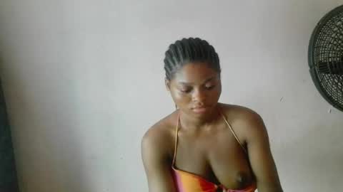 Snapshot of creamy_babyx chatting on May 11, 4:04 pm Creamy babyx online show from May 11, 4:04 pm