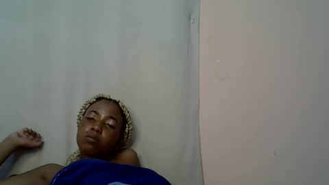 Snapshot of creamy_crammy chatting on September 11, 7:14 pm Creamy online show from September 11, 7:14 pm