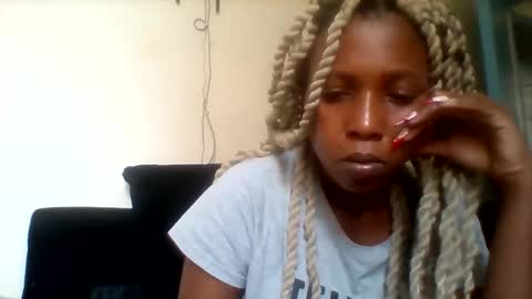 Snapshot of creamy_crammy chatting on October 6, 10:56 am Creamy online show from October 6, 10:56 am