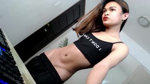 Snapshot of creamy_delilah chatting on January 15, 7:17 pm Delilah online show from January 15, 7:17 pm