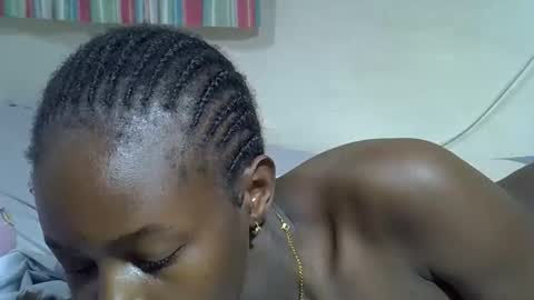 Snapshot of creamy_pussie chatting on March 21, 11:04 am creamy_pussie online show from March 21, 11:04 am