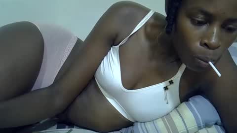 creamy_pussie online show from May 3, 2:56 pm