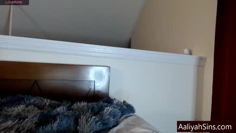 FREE  online show from October 25, 6:21 am