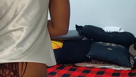 Snapshot of creamyhub chatting on January 14, 7:47 am creamyhub online show from January 14, 7:47 am