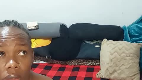 Snapshot of creamyhub chatting on February 6, 11:02 am creamyhub online show from February 6, 11:02 am