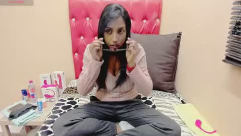 creamyindian4u online show from July 6, 6:10 am