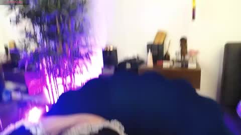 Sophie online show from April 20, 5:43 am